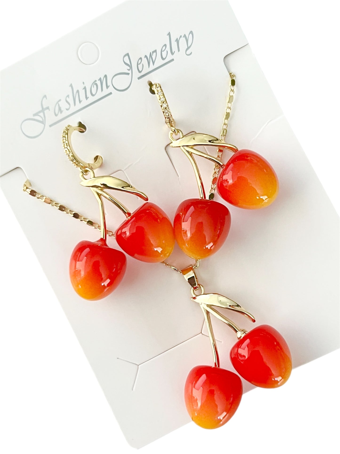 Set cerezas aretes, cadena y dije 🍒/ Oro laminado 18K