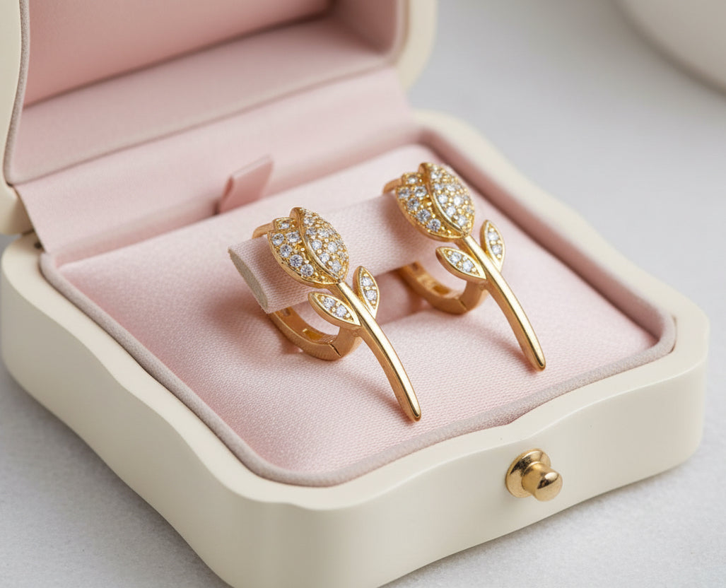 Huggies Flor 🌷 / Oro laminado 18K