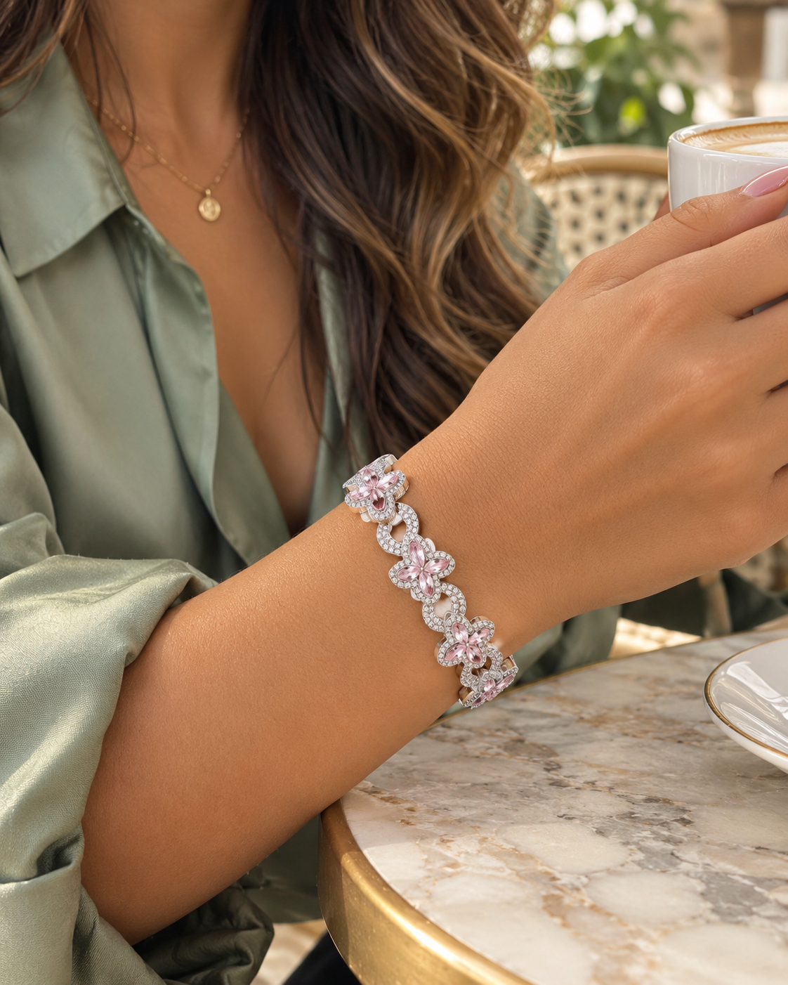 Pulsera Clover bracelet / Oro Laminado 18K