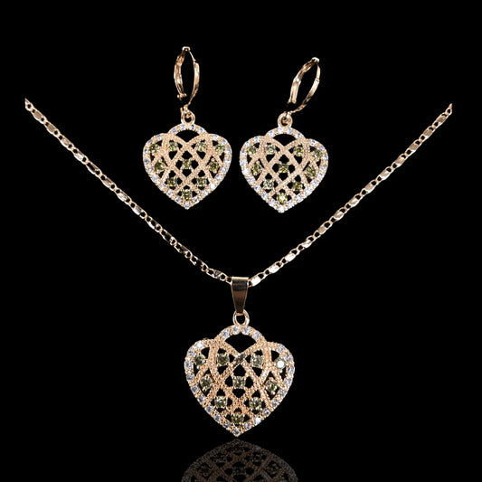 Set Cadena dije y Aretes Corazón / / Oro Laminado 18K