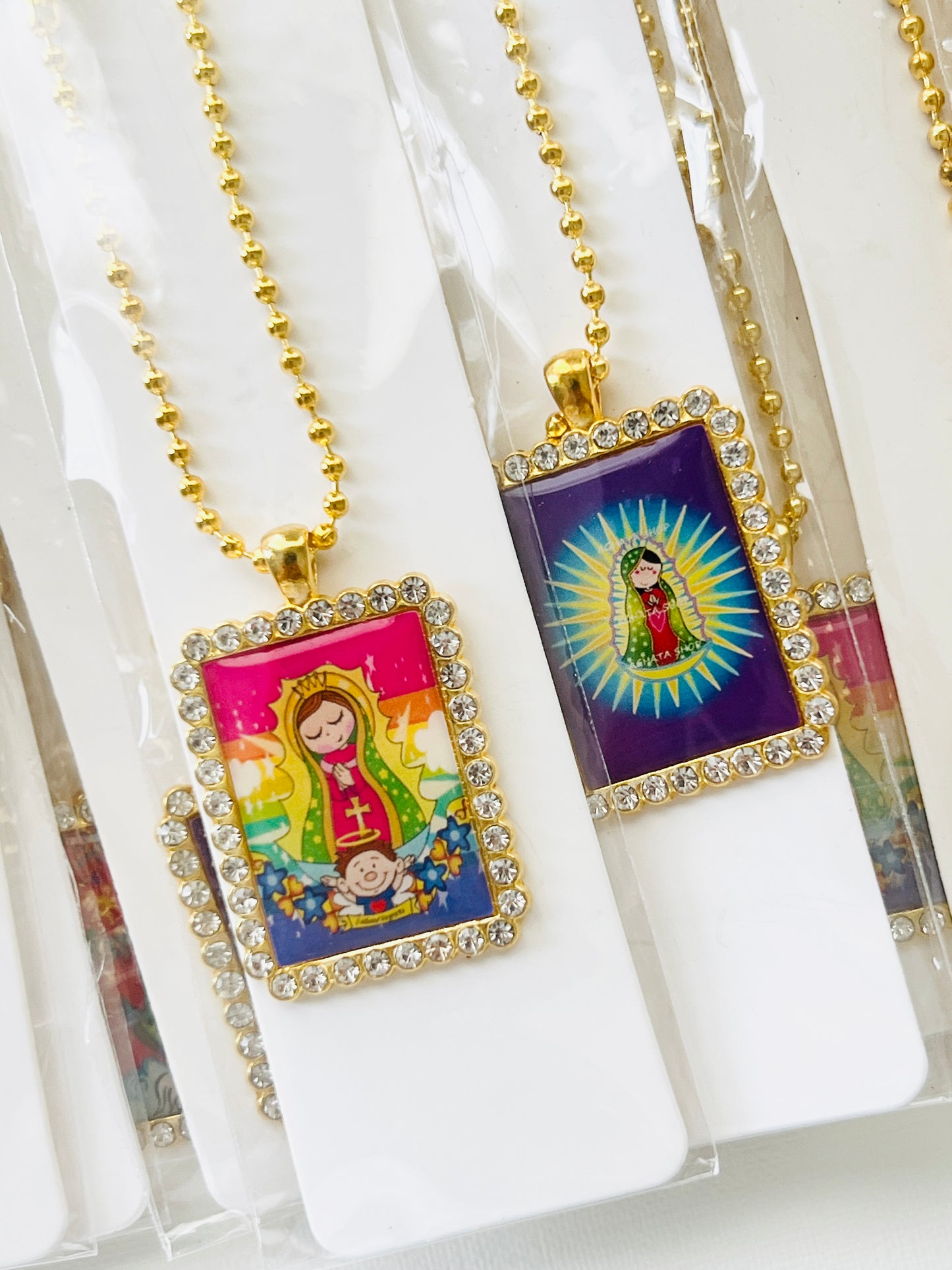 Docena set Cadena y Medalla Virgencita / Bisutería