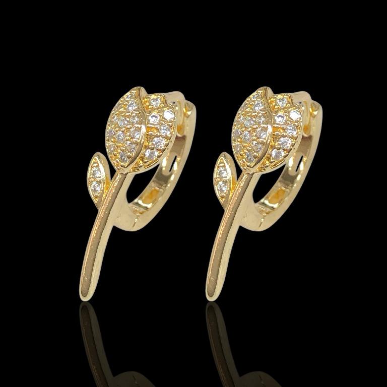 Huggies Flor 🌷 / Oro laminado 18K