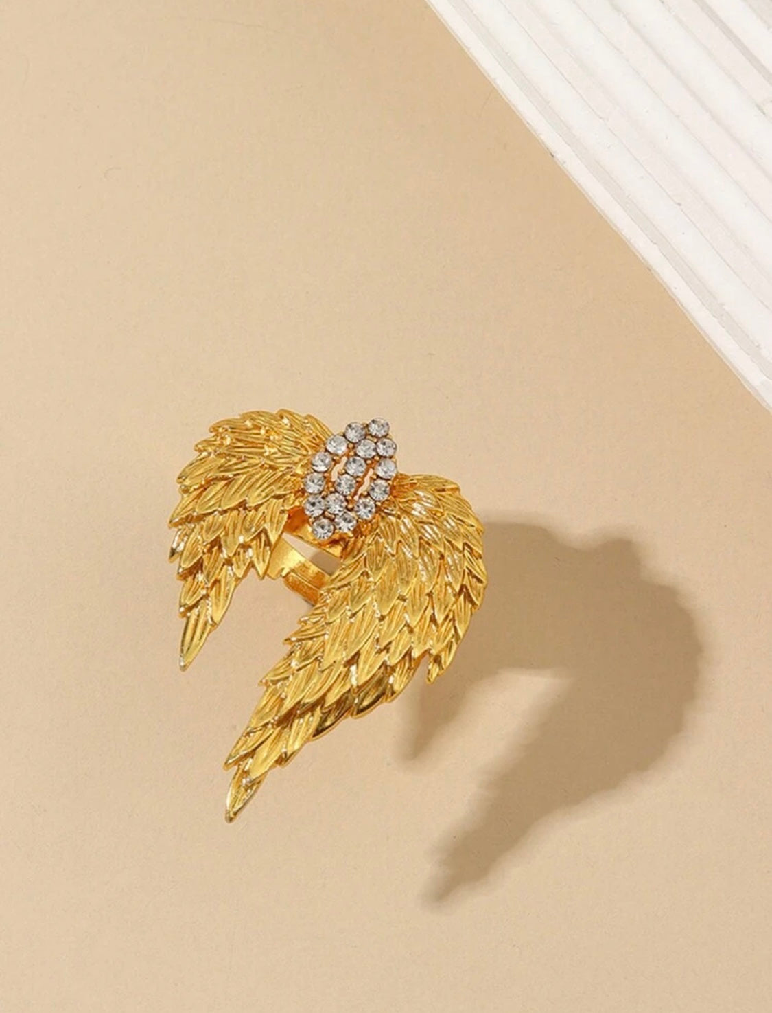 Set 4 piezas collar + dije de alas de ángel doradas + aretes + anillo / Acero Inoxidable