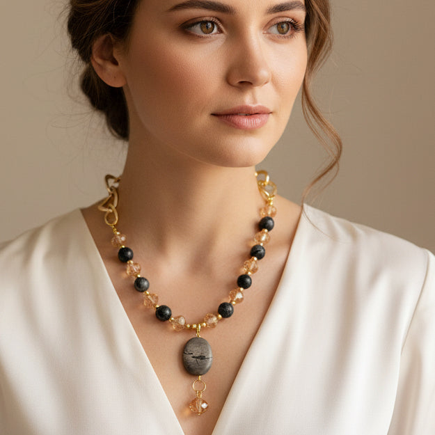 Collar Cristal y piedra natural / Chapa de Oro 14K