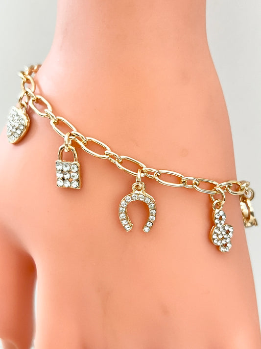 Fancy Bracelet / 18K Gold Plated