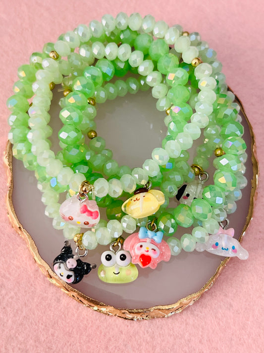 Semanario Amigos edad 8-15 / Chapa de Oro 14K