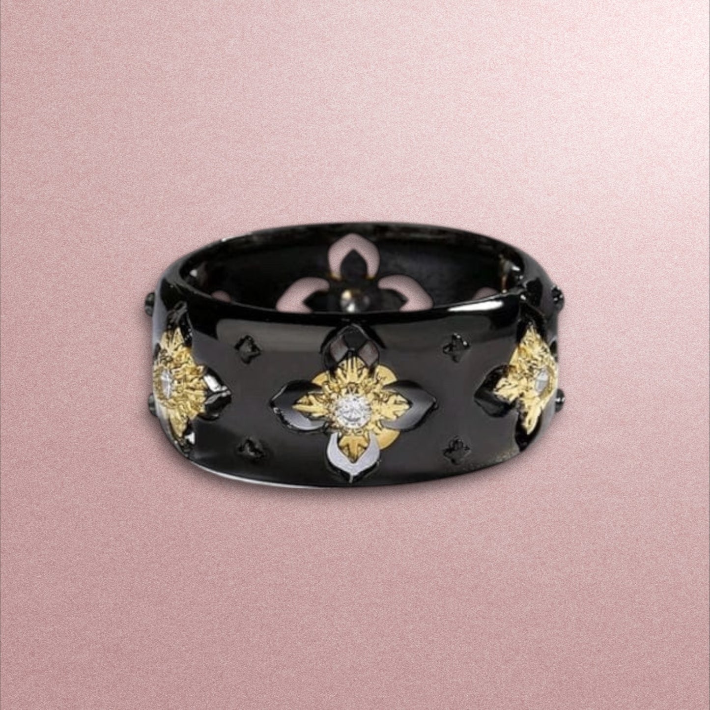 Anillo gótico clásico /Oro Laminado 18K