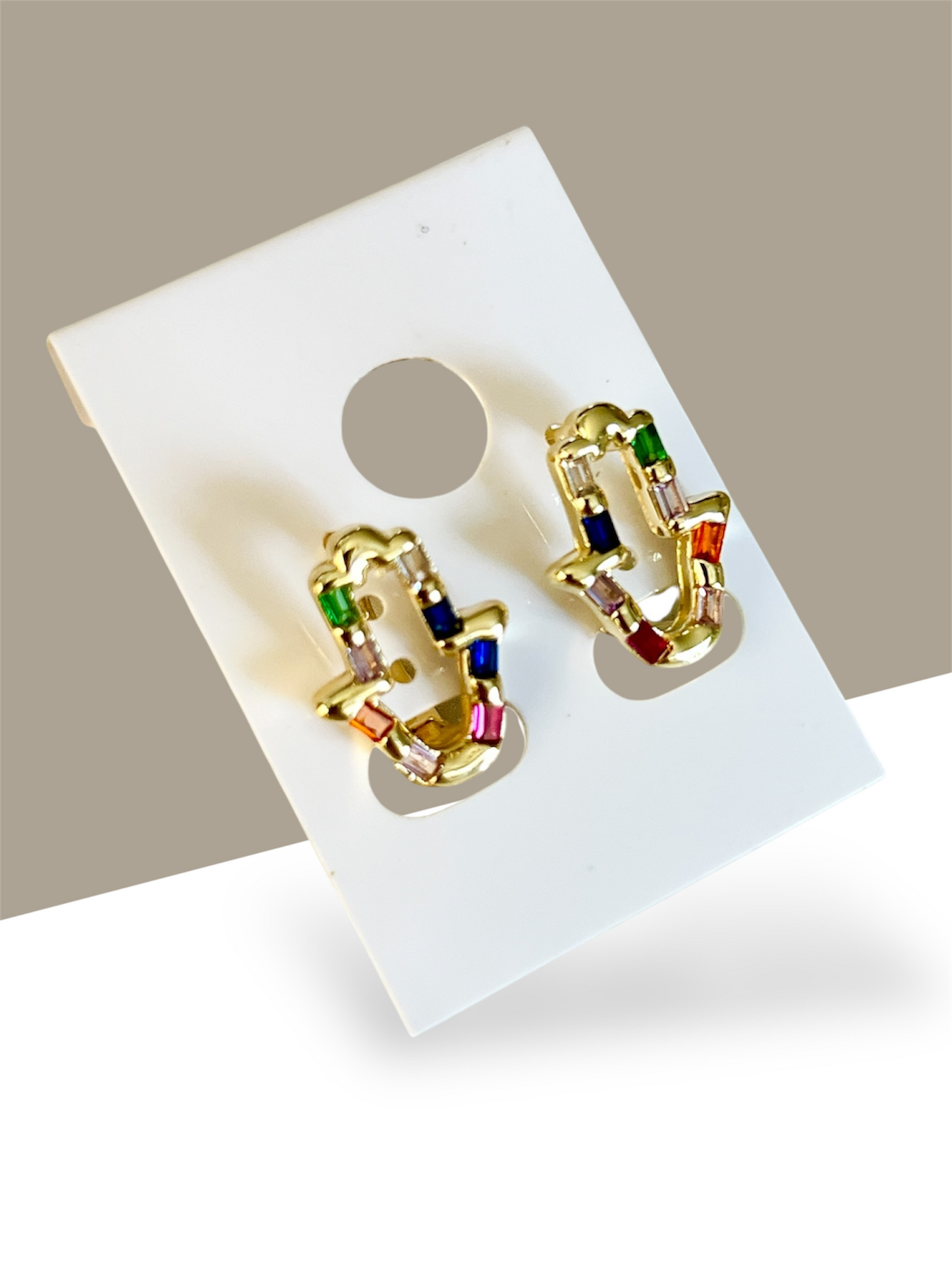 Aretes Mano de Fátima 🪬 / Oro Laminado 18K