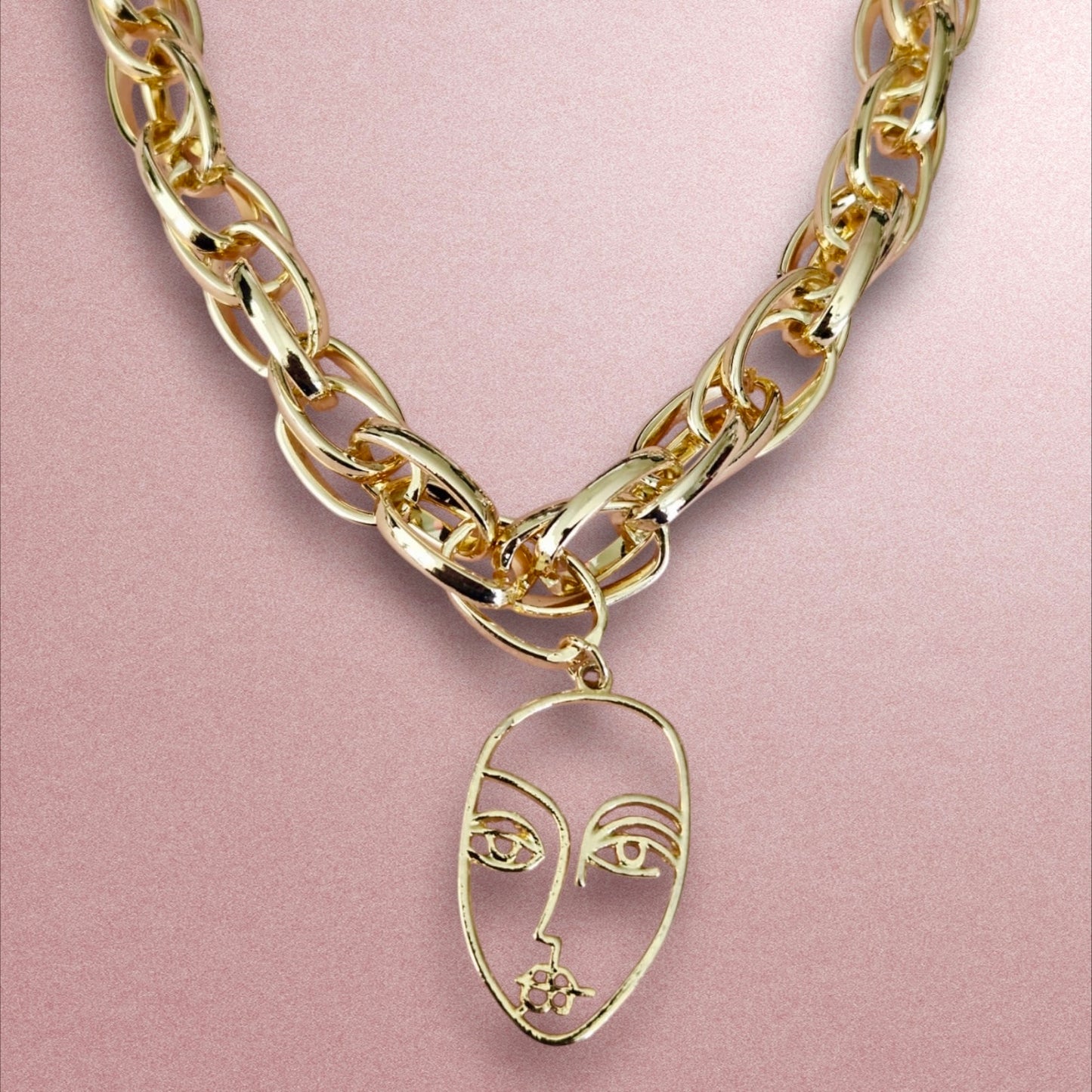 Collar corto / Oro Laminado 18K