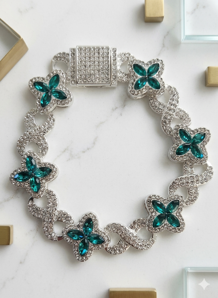 Pulsera Clover bracelet / Oro Laminado 18K