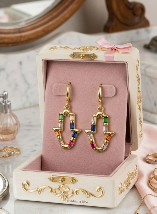 Aretes Mano de Fátima 🪬 / Oro Laminado 18K