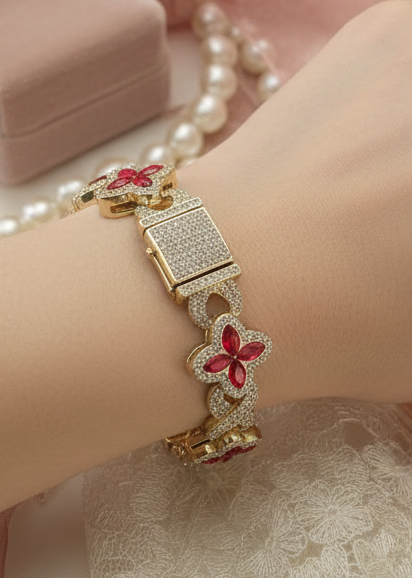 Pulsera Clover bracelet / Oro Laminado 18K