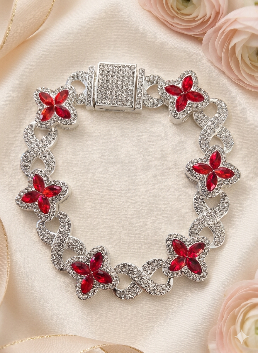 Pulsera Clover bracelet / Oro Laminado 18K