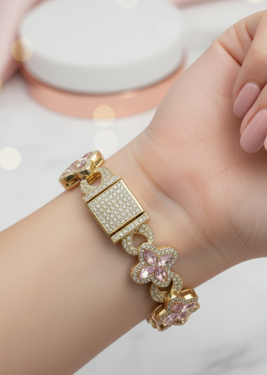 Pulsera Clover bracelet / Oro Laminado 18K